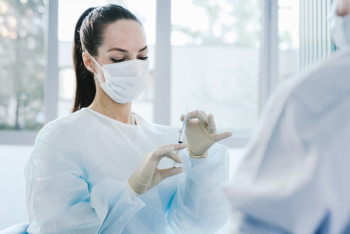 Каждые две минуты одна женщина в мире умирает от рака шейки матки