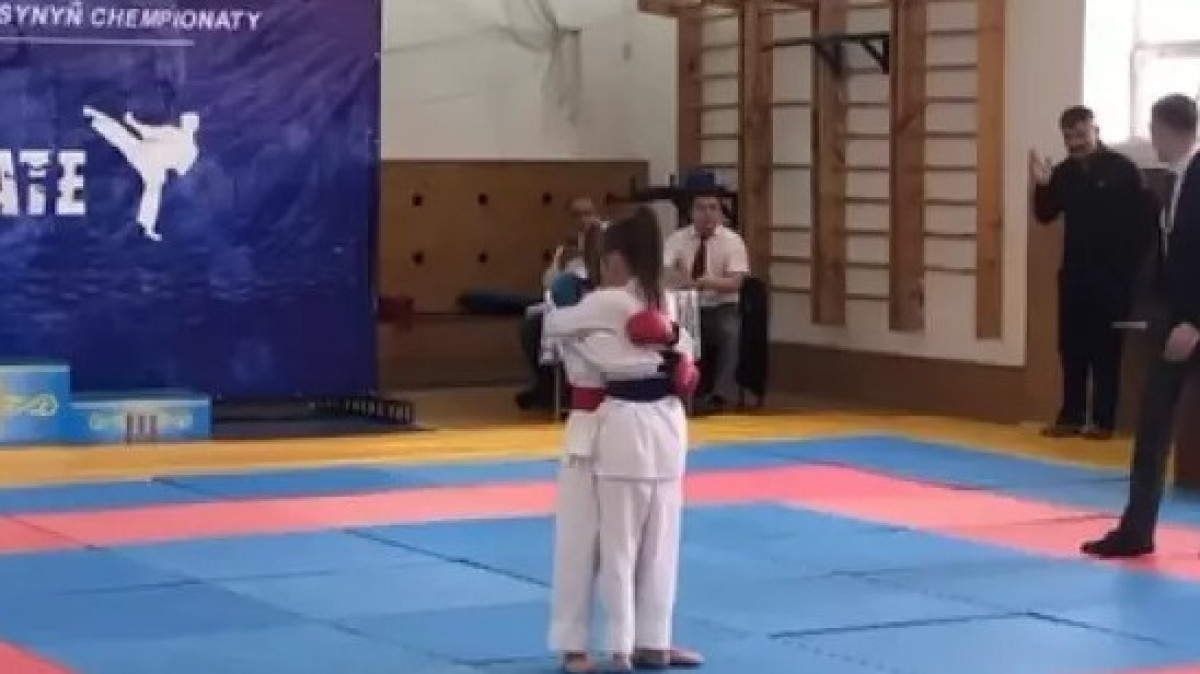 кадр из видео instagram.com/sayana_kids_shop