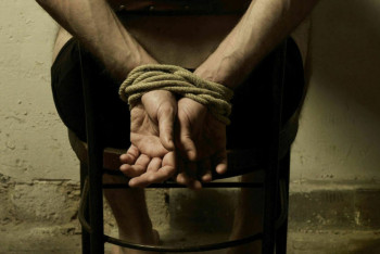 Фотография к новости: Как казахстанцы смогут доказать факты пыток со стороны правоохранителей, объяснили в МВД