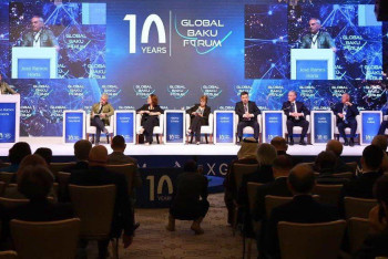 Фотография к новости: Дархан Кыдырали выступил на Глобальном форуме в Баку