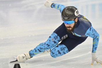 Фотография к новости: Шорт-трекист Денис Никиша вышел в полуфинал чемпионата мира