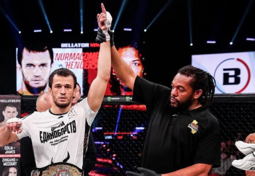 Фотография к новости: Брат Хабиба брутально задушил легенду ММА в Калифорнии