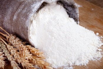 В Шымкенте должностные лица подозреваются в  хищении 3 тысяч тонн муки