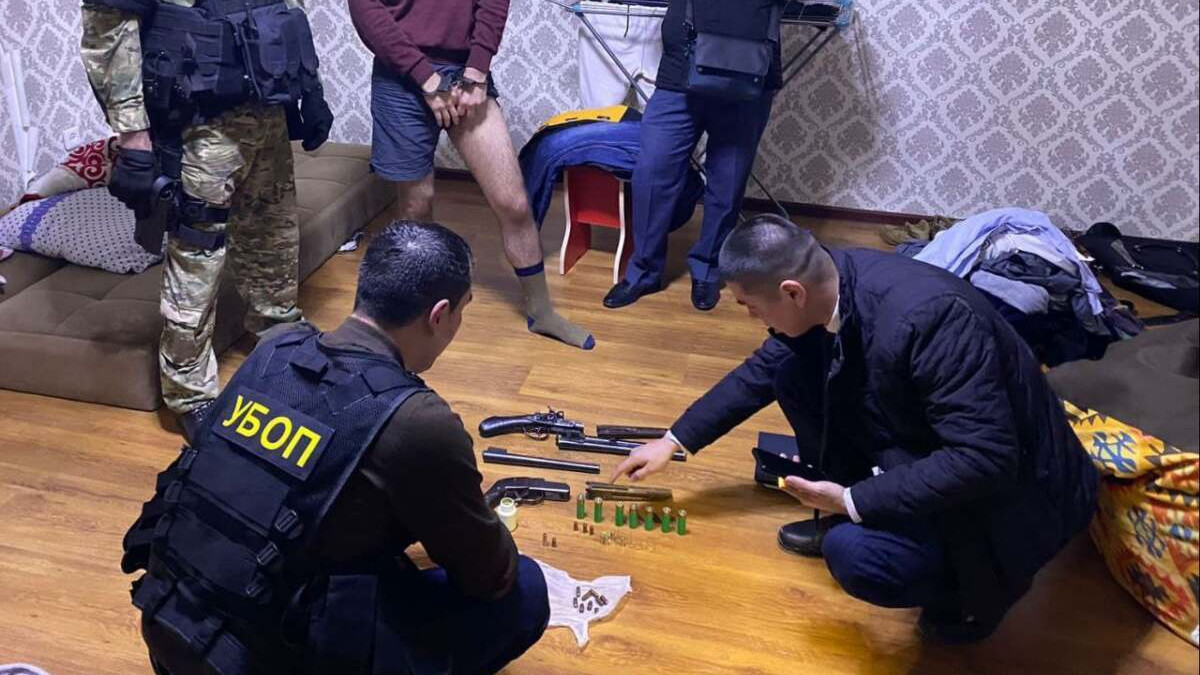 Похищали и избивали: преступную группу разоблачили в Актау