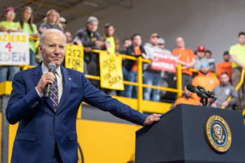 Фотография к новости: Джо Байден прокомментировал банкротство двух банков США