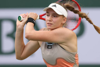 Фотография к новости: Елена Рыбакина вышла в 1/8 финала "Мастерса" в Индиан-Уэллсе