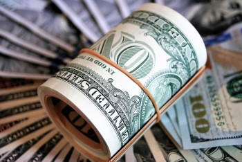 Фотография к новости: Курс доллара вырос в Казахстане