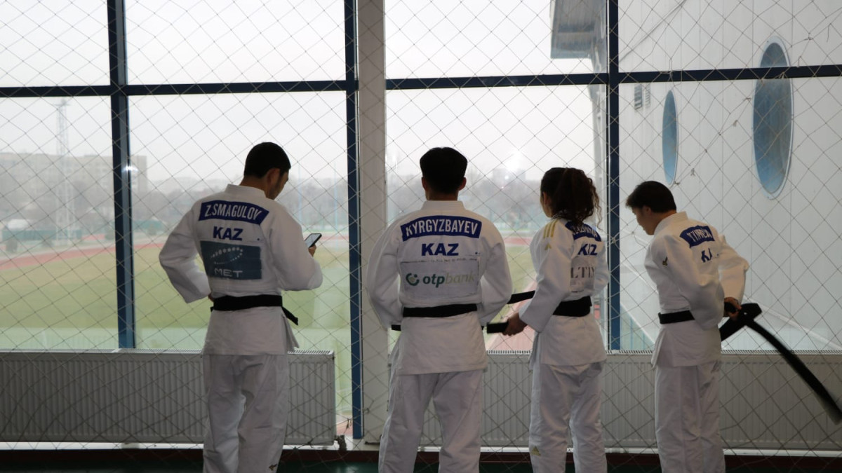 Альберт Ахметов