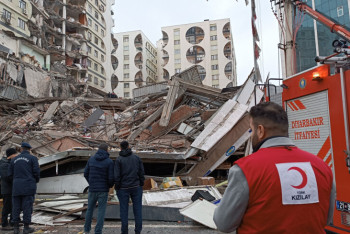 Фотография к новости: Число жертв разрушительных землетрясений в Турции превысило 48 тысяч человек