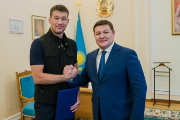 Фотография к новости: Шавкату Рахмонову помогут с финансами для подготовки к поединкам