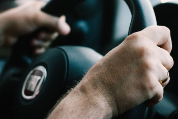 Фотография к новости: Десятки владельцев залоговых авто обманули мошенники в Казахстане