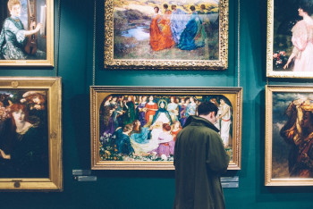 Фотография к новости: В Казахстане отменили налог за ввоз 100-летних картин из-за границы