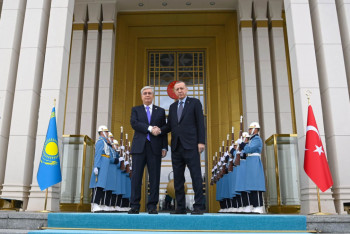 Эрдоган встретил Токаева в резиденции "Кулие"