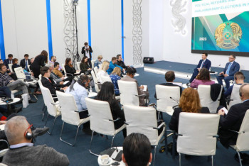 Фотография к новости: Выборы обеспечивают переход к новой модели государственно-политического устройства – Карин