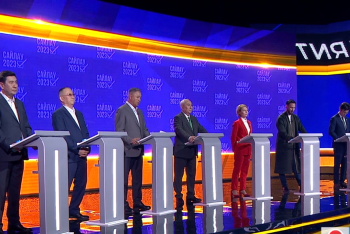 Экология в Темиртау, зарплаты учителей и жизнь на селе - о чём спорят кандидаты в мажилис на теледебатах