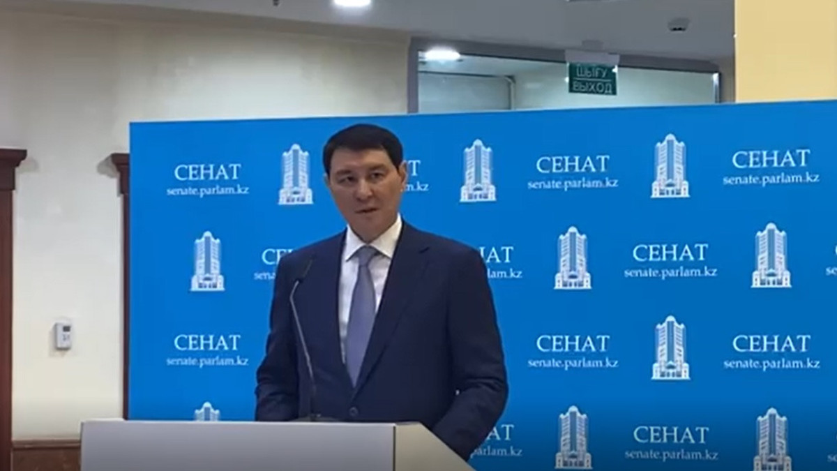 В Казахстане появится список иноагентов? Глава Минфина сбежал от вопроса