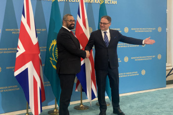 Фотография к новости: Министр иностранных дел Великобритании прилетел в Астану