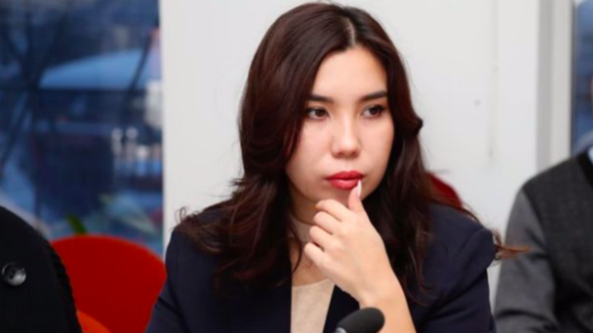 instagram.com/aisulu818/