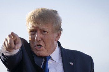 Фотография к новости: Трамп заявил, что во вторник его арестуют, и призвал своих сторонников к протестам