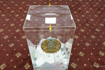 53% казахстанцев проголосовали на выборах в парламент - ЦИК