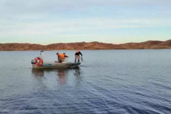 Фотография к новости: Из подтопленных актюбинских сёл бюллетени для подсчёта доставят на лодках