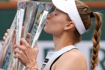 Фотография к новости: Рыбакина взлетела на рекордное место в мировом рейтинге