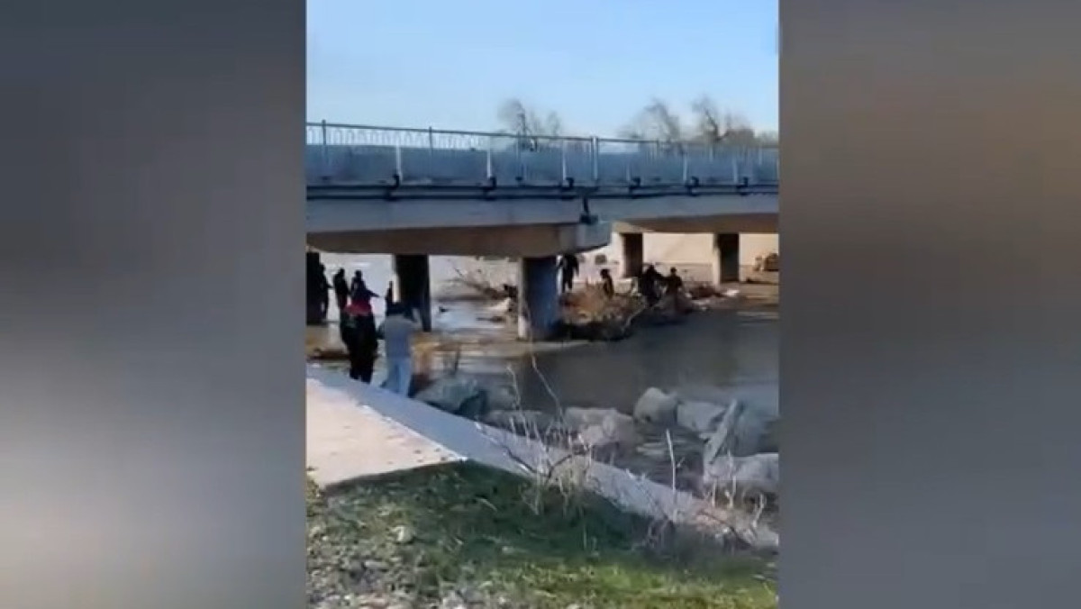 В Туркестанской области несколько суток ищут унесённую течением девочку