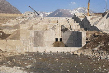 Фотография к новости: Как идёт строительство плотины в предгорьях Алматы