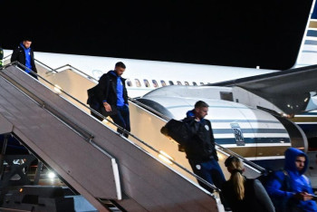 Фотография к новости: Сборная Словении по футболу прилетела в Астану