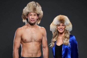 Фотография к новости: Шавкат Рахмонов и его горячая фанатка из США стали героями мультфильма