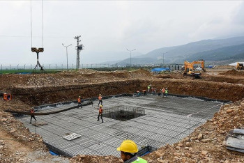 Фотография к новости: Массовое строительство жилья началось в Турции после землетрясения