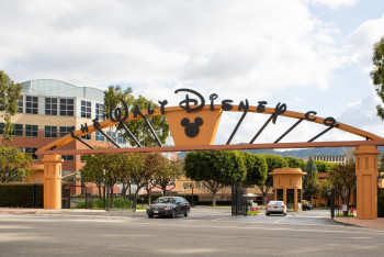 Фотография к новости: Компания Disney приступила к увольнениям 7 тысяч сотрудников