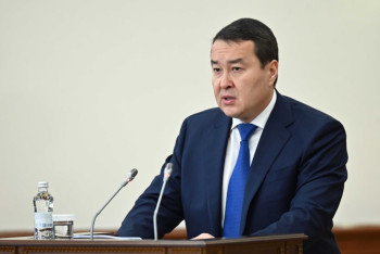 Алихан Смаилов сохранил пост премьер-министра Казахстана