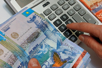 Фотография к новости: Полтора миллиарда тенге должны работникам казахстанские предприятия