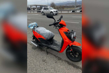 Фотография к новости: Мопедист сбил полицейского и пытался скрыться в Алматы