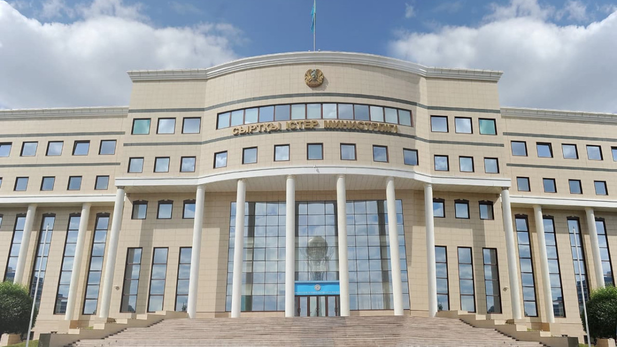 Казахстан стремится всеми силами помочь прекратить кровопролитие - МИД о ситуации в Украине