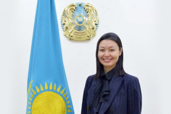 Фотография к новости: Зульфия Сулейменова осталась министром экологии