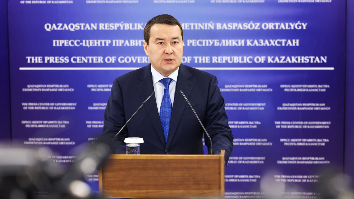 Это вынужденная мера - Смаилов о повышении цен на бензин и дизельное топливо