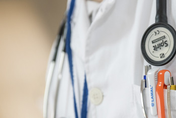 Фотография к новости: Казахстанским медикам повысят зарплаты