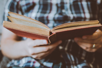 Что мешает казахстанским писателям выйти из тени