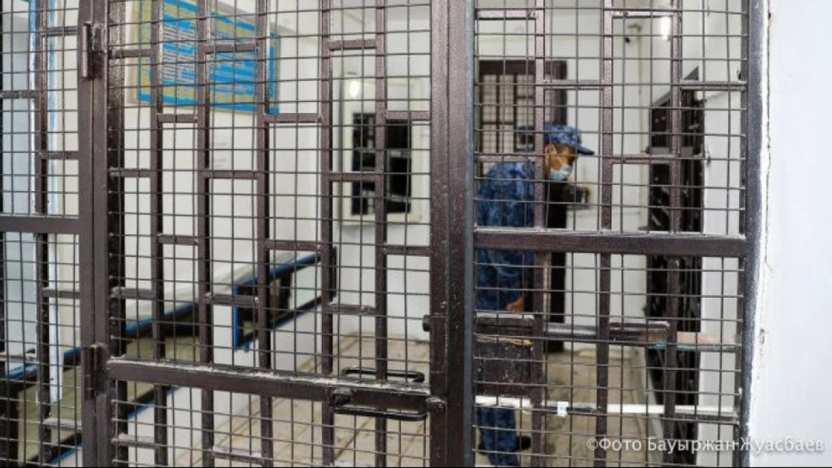 Юристу Бурхану Жансейтову продлили арест