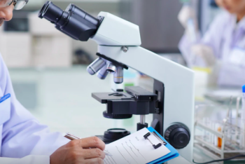 Фотография к новости: О развитии отечественной и мировой науки рассказал казахстанский учёный из Парижа