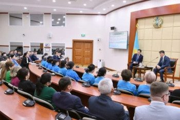 Управляющий делами президента встретился с коллективами подведомственных предпрятий