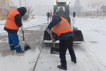 Более двух тысяч рабочих задействованы в уборке снега в Астане