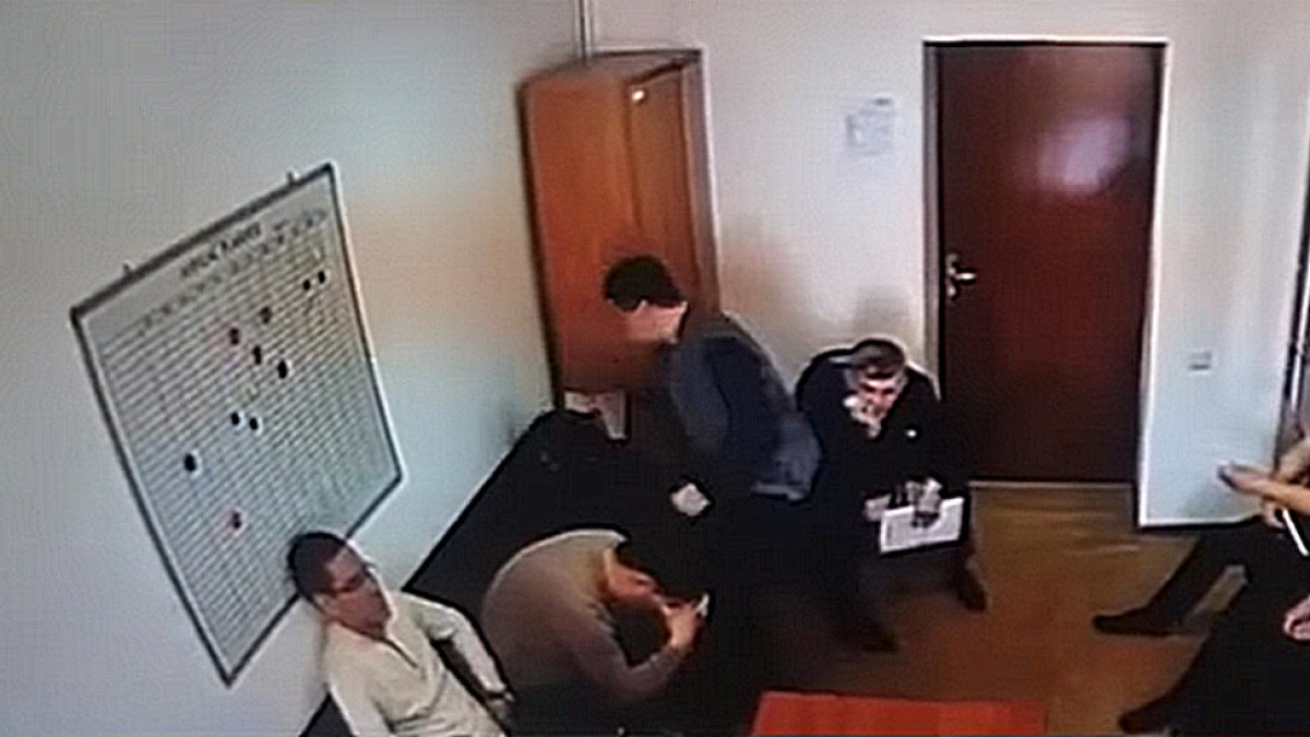 кадр из видео instagram.com/interpol_kz