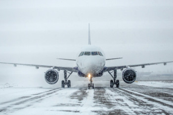 Фотография к новости: В аэропорту Астаны задержаны более 30 авиарейсов