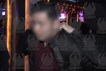 Фотография к новости: 19-летнего блогера задержали с наркотиками в Алматы