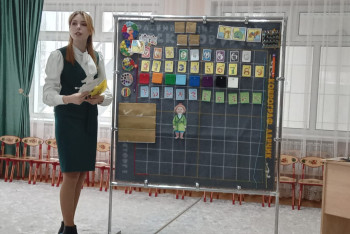 Фотография к новости: "Читала Абая в оригинале". Как педагог Анастасия Кравченко учит казахстанцев госязыку