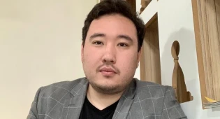 &quot;Постоянно ищу новые подходы&quot; - молодой учитель о том, как мотивирует школьников на обучение
