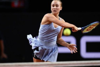 Фотография к новости: Неожиданная полуфиналистка объявилась на турнире в Штутгарте после вылета Рыбакиной